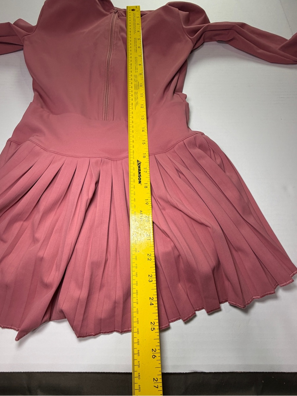 Gold Hinge Pink Pleated Skater Mini Dress Long Sleeve Sample NWOT - Picture 4 of 5